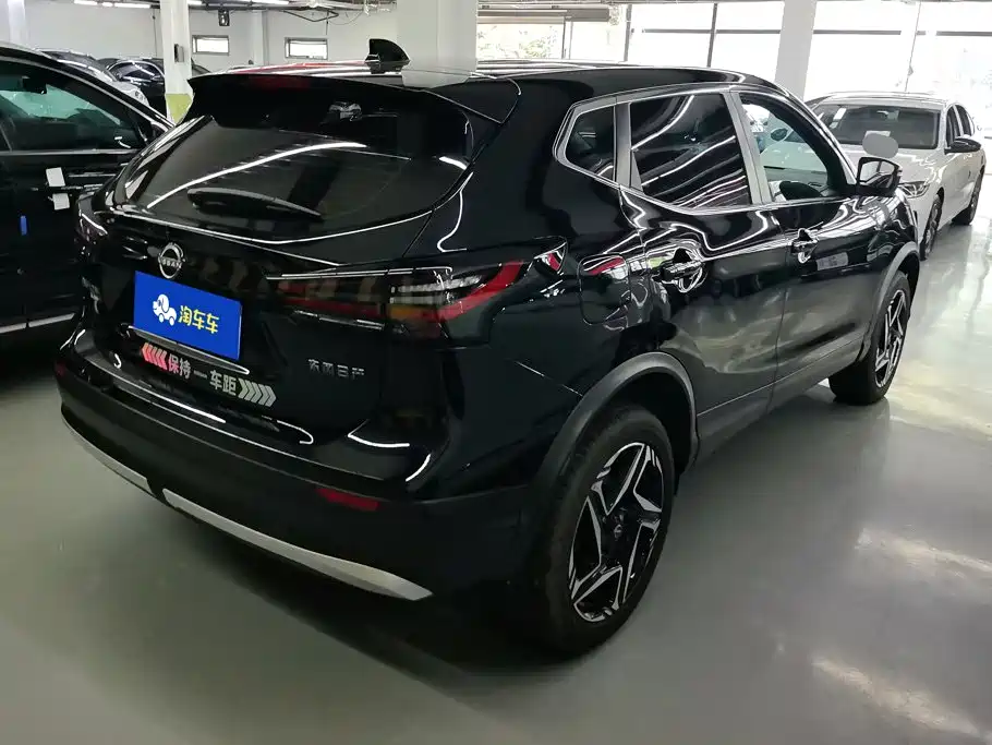 Nissan Qashqai 2025 2025 Facelift Honor 2.0L CVT XV+ Leading Edition