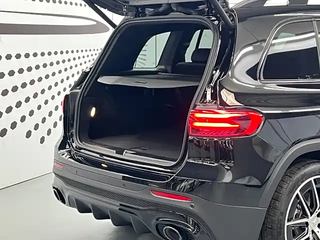 Mercedes-Benz GLB AMG 2024 AMG GLB 35 4MATIC — фото 5