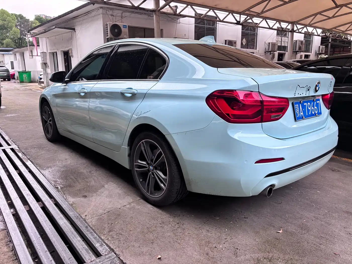BMW 1 Series 2018 118i Sport Edition фото 7