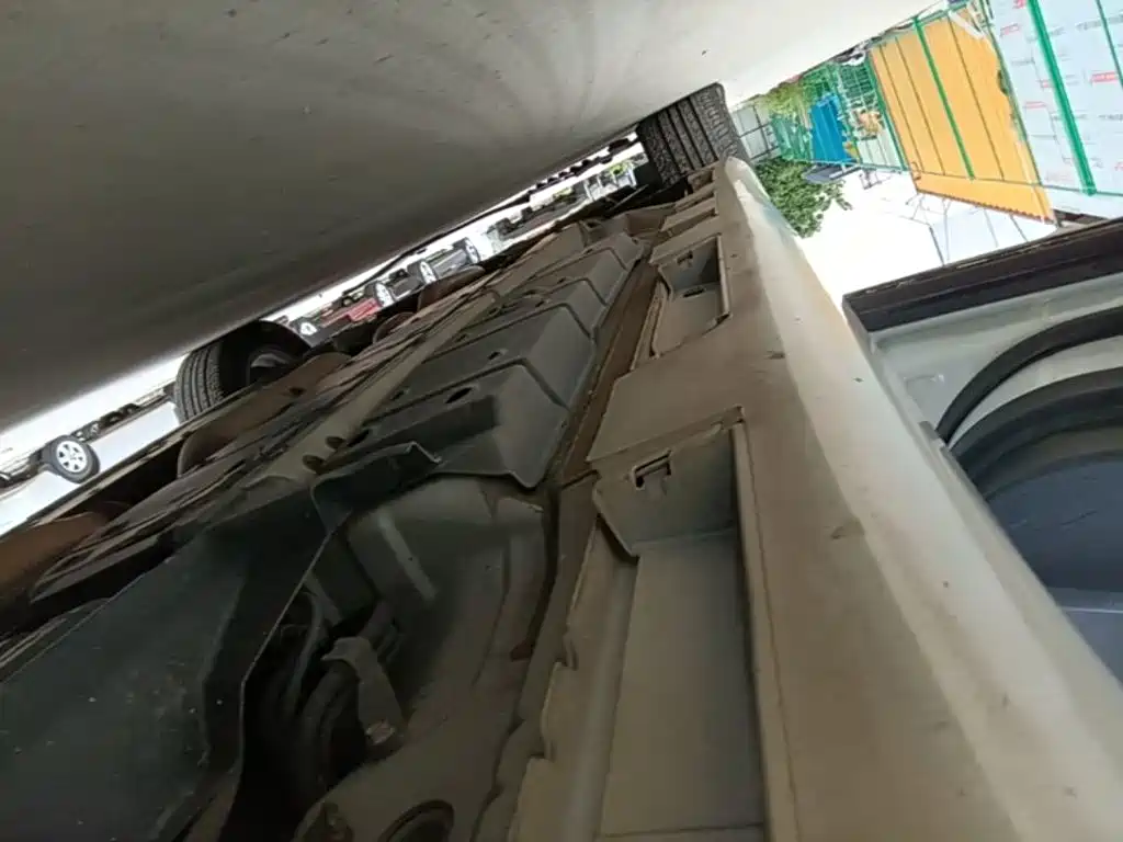 Фото 21 - Toyota Camry