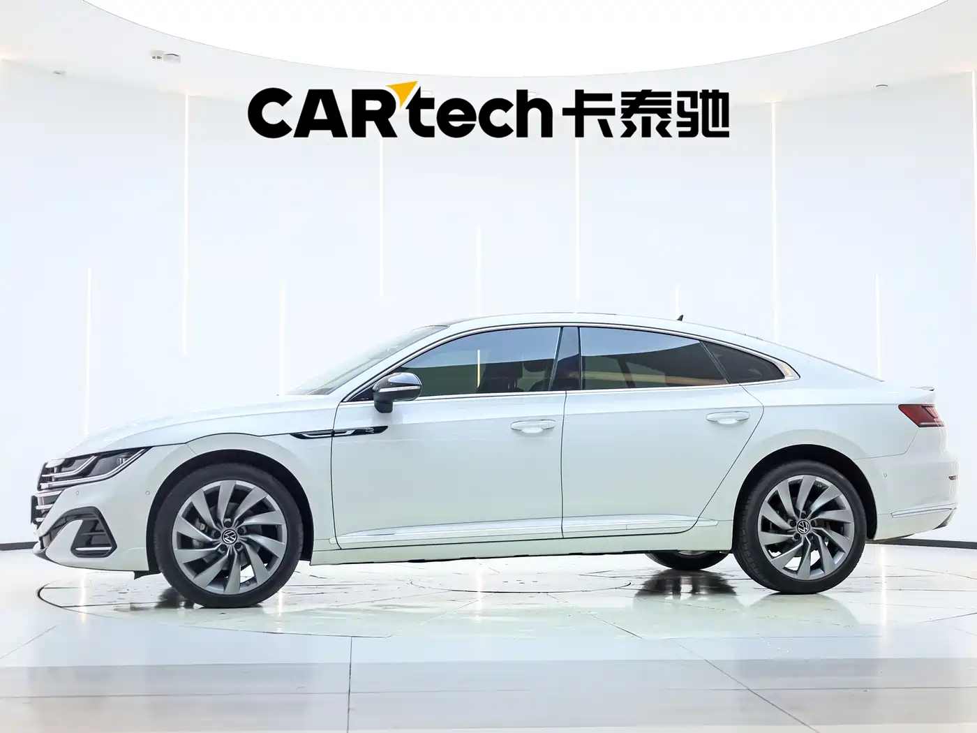 Volkswagen FAW-Volkswagen CC 2023 380TSI Eye-catching Edition фото 3