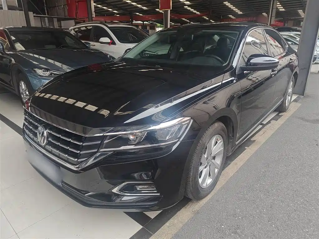 Volkswagen Passat 2019 Model 280TSI Business Edition China VI фото 2