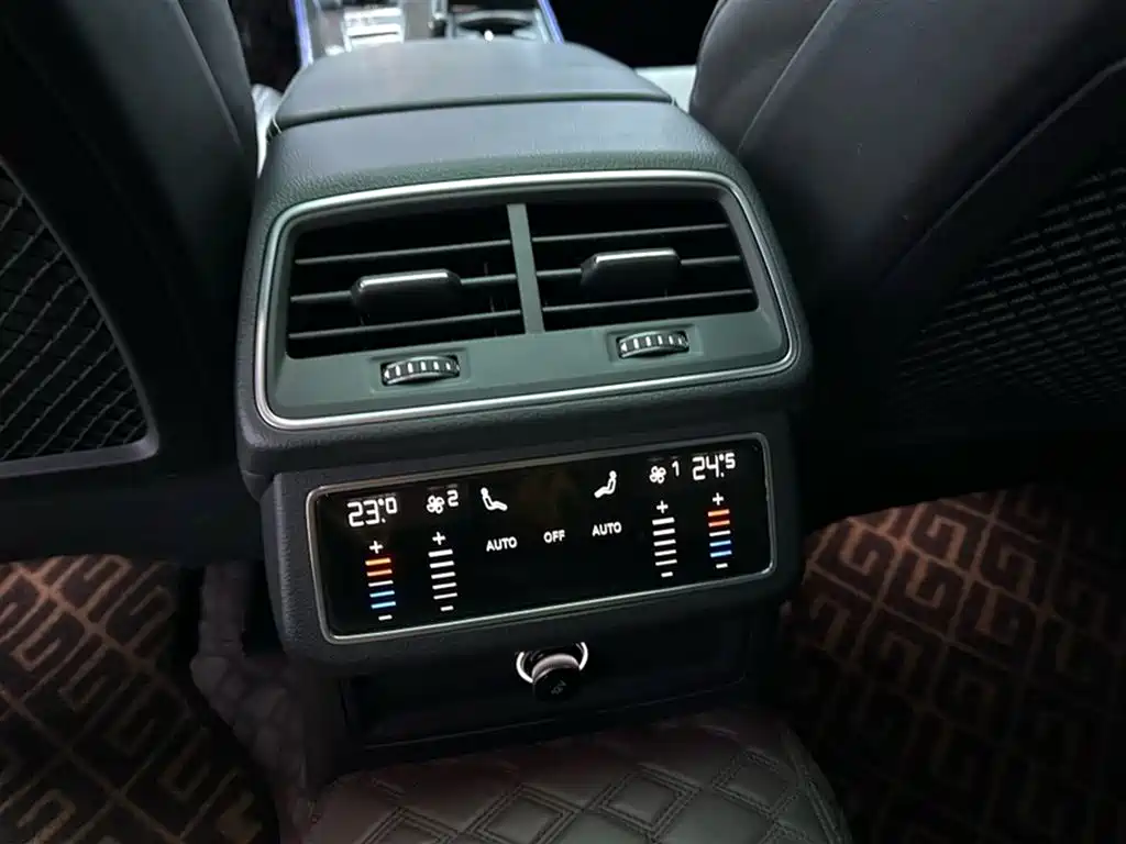 Audi A6L 2022 45 TFSI Premium Dynamic фото 17