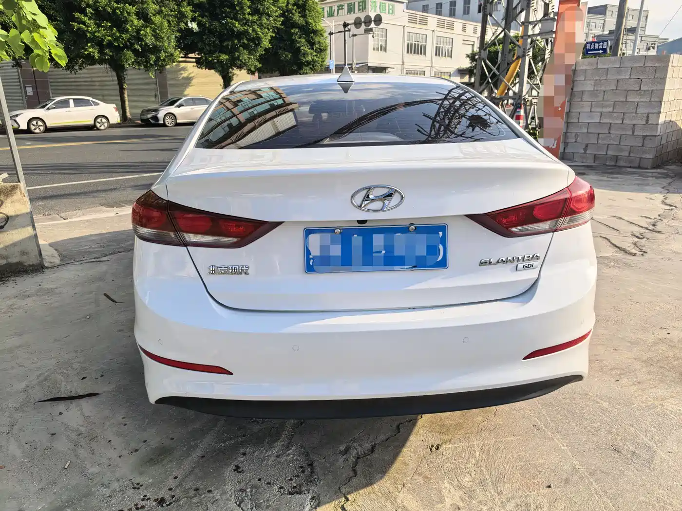 Hyundai Elantra 2018 1.6L Automatic 15th Anniversary Special Edition фото 13