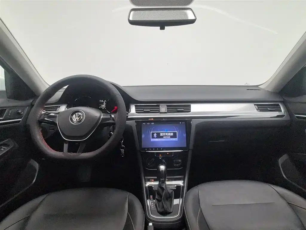 Volkswagen Bora 2017 1.6L Automatic Comfort фото 5