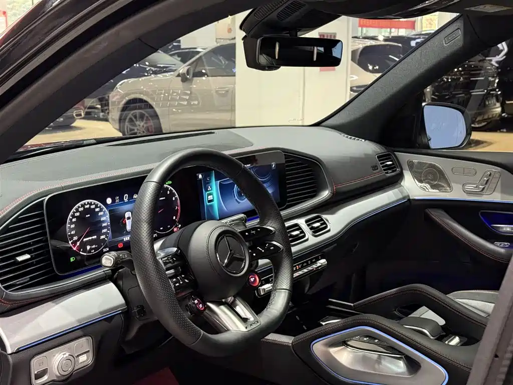 Mercedes-Benz GLE AMG 2025 Facelift AMG GLE 53 4MATIC+ фото 15