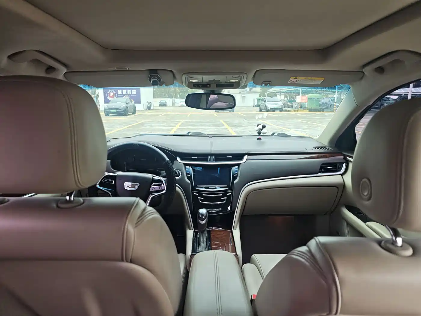 Photo 11 - Cadillac XTS