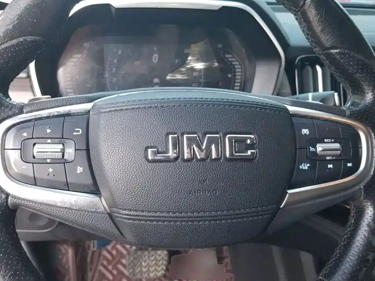 Jiangling Yuhu 9 2020 2020 2.0T Automatic Diesel 4WD Comfort