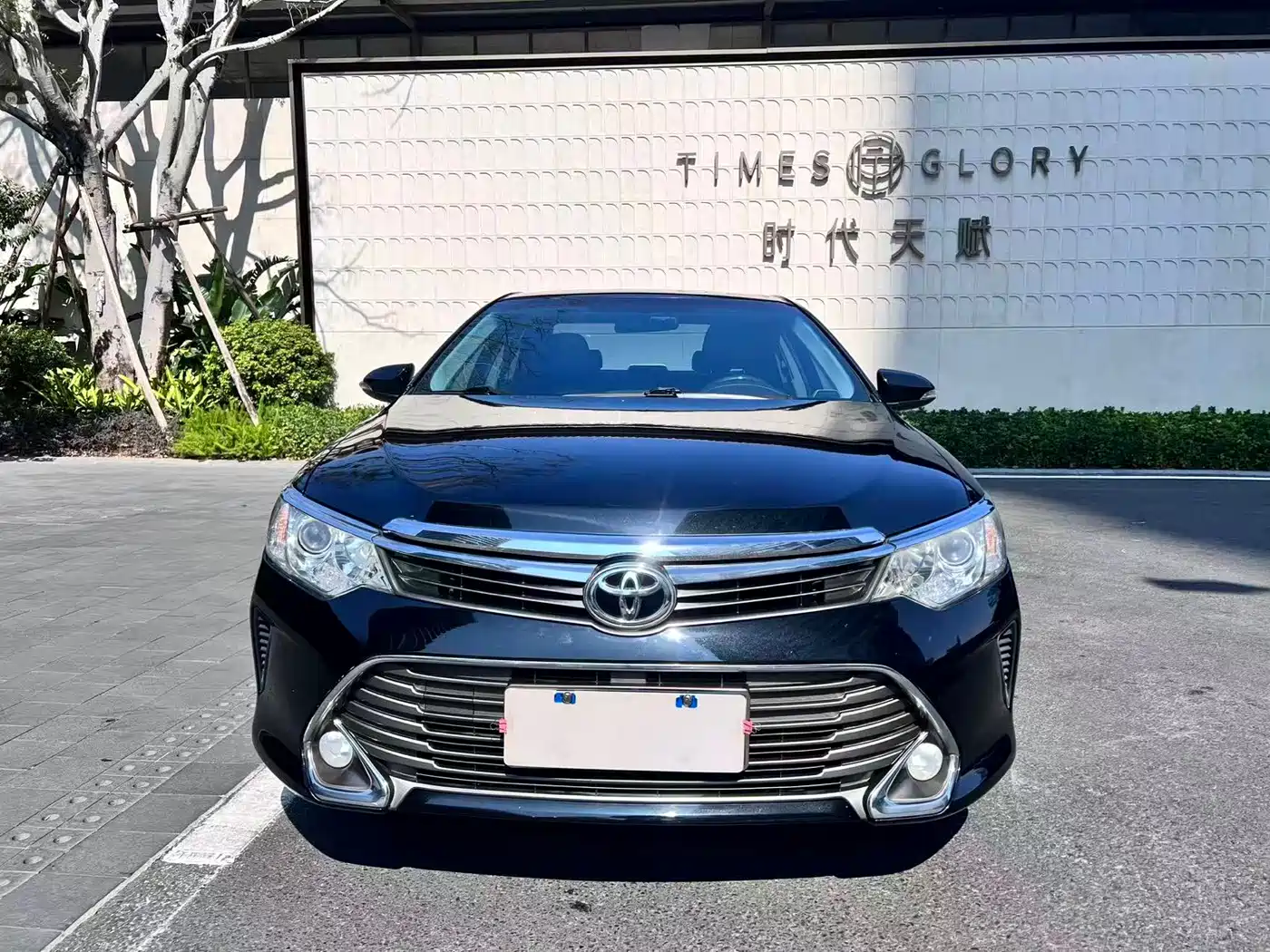Toyota Camry 2015 2.0G Leading Edition фото 2