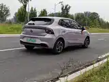 Фото 4 - MG MG4 EV