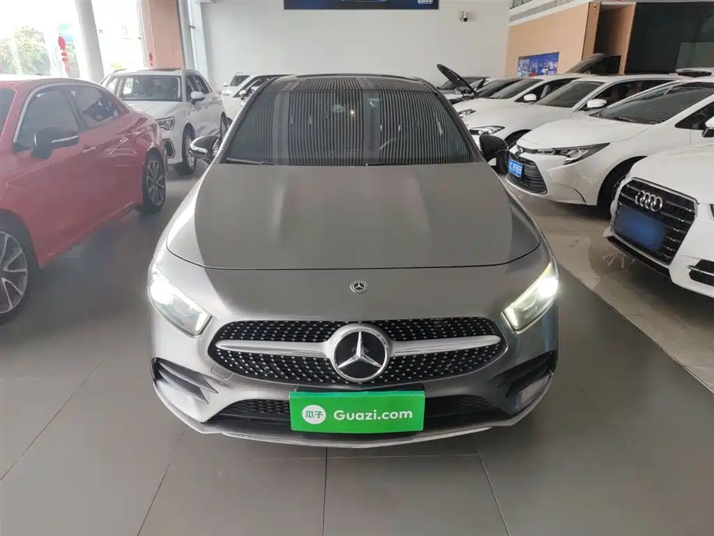 Mercedes-Benz A-Class 2019 A 200 L Sport Sedan фото 3