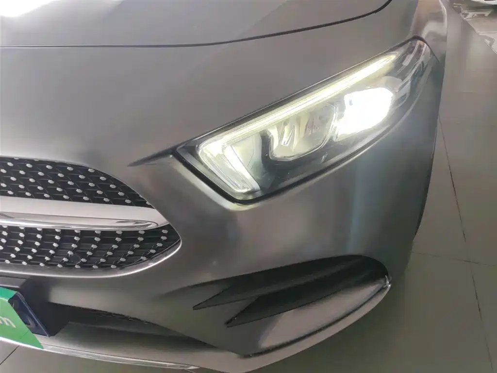 Mercedes-Benz A-Class 2019 A 200 L Sport Sedan фото 24