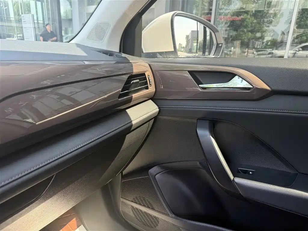 Volkswagen Tharu 2021 Model 280TSI 2WD Comfort Edition фото 7