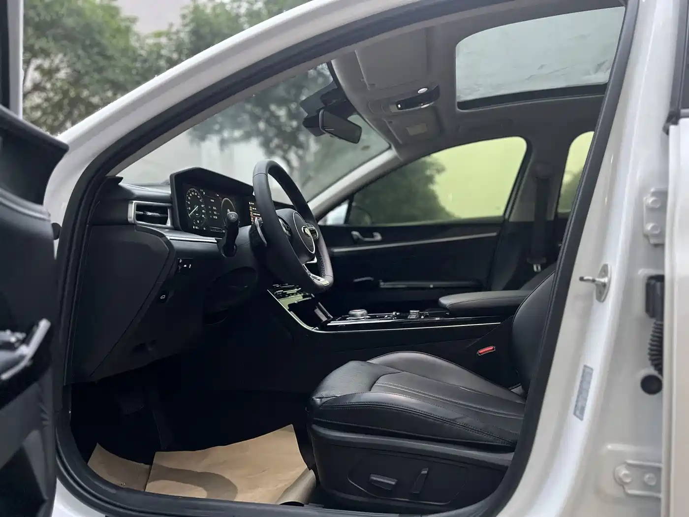 Kia K5 2020 270T CVVD Luxury Edition фото 7