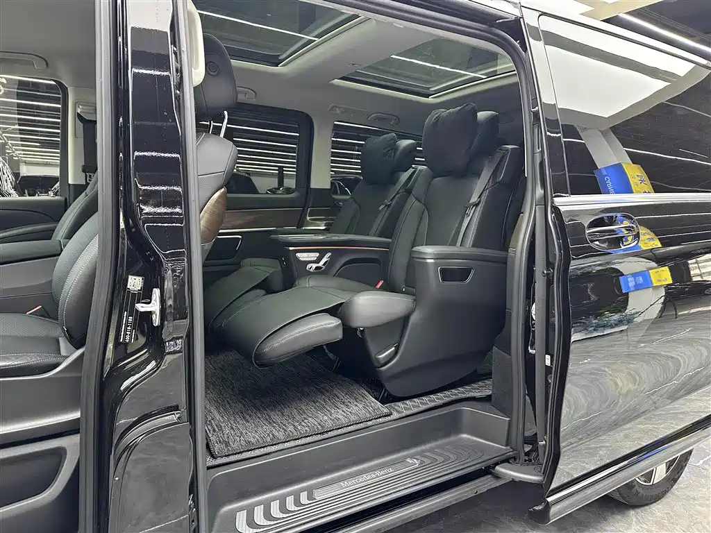 MERCEDES-BENZ V CLASS