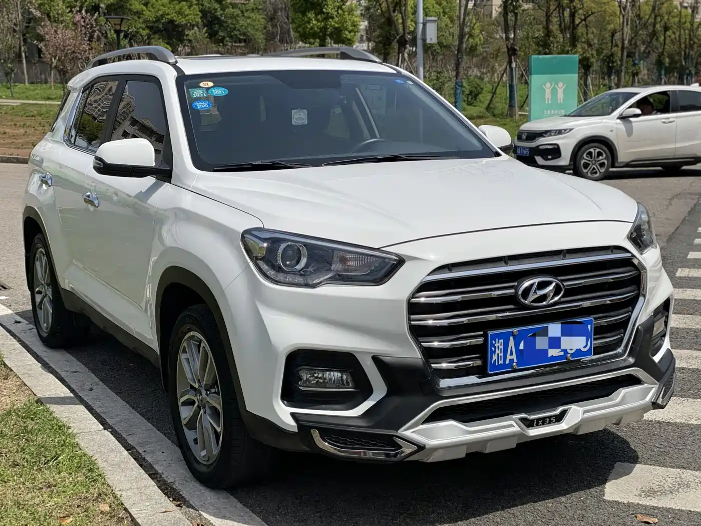 Hyundai Beijing Hyundai ix35 2019 2.0L Automatic 2WD Zhiyong·Smooth Enjoy China VI фото 3