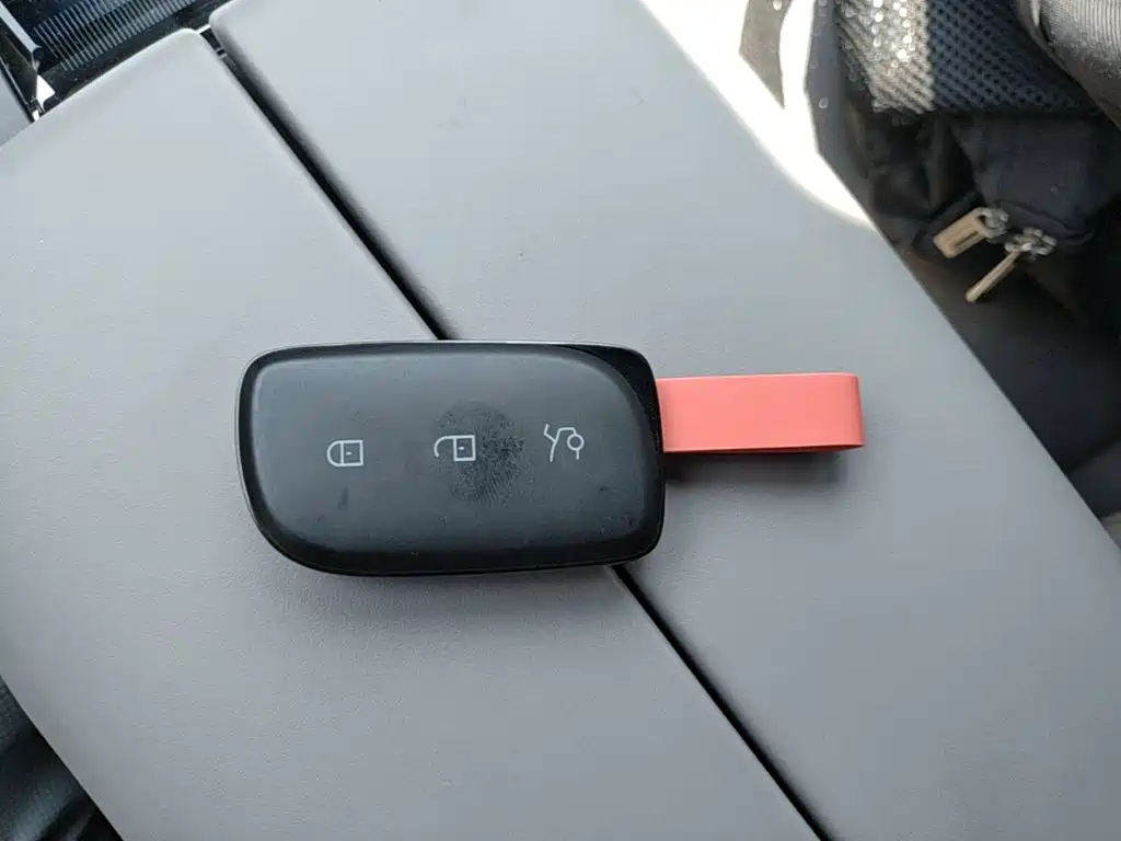  Lynk & Co Lynk & Co Z10 2025 STARBUFF 95kWh 766km RWD 17