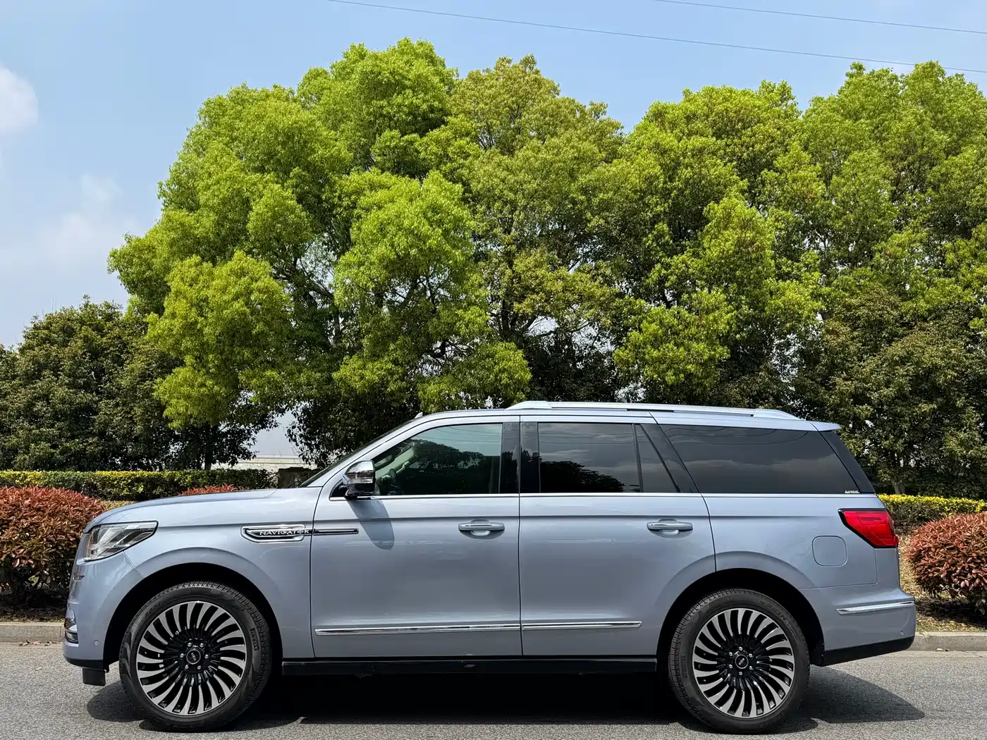LINCOLN NAVIGATOR