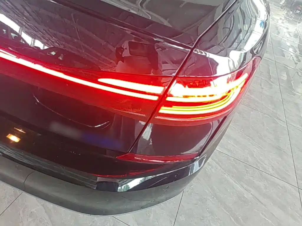 VOLKSWAGEN PASSAT NEW ENERGY