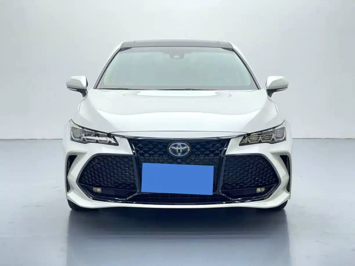 Toyota Avalon 2019 Hybrid 2.5L Luxury Edition China V фото 2