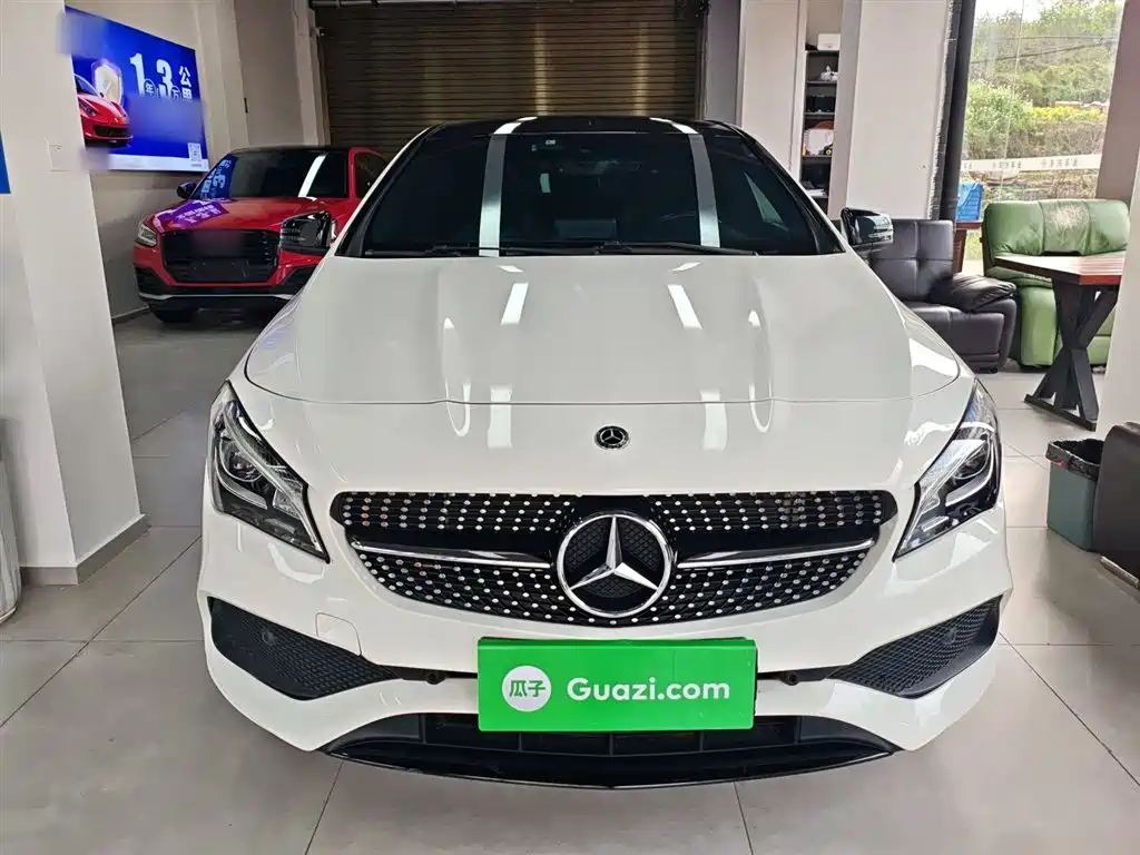 Mercedes-Benz CLA (Import) 2018 CLA 220 4MATIC фото 3