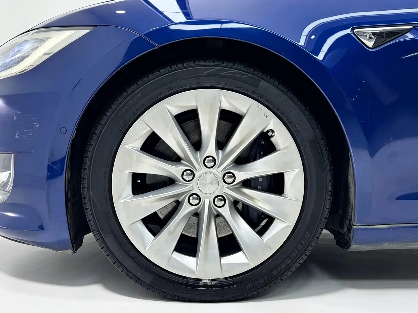 Photo 20 - Tesla Model S