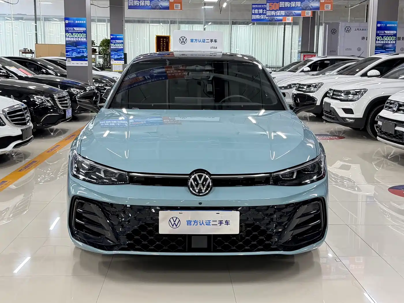 Volkswagen Passat 2025 Model Pro 380TSI Starlight Dragon Premium Edition фото 2