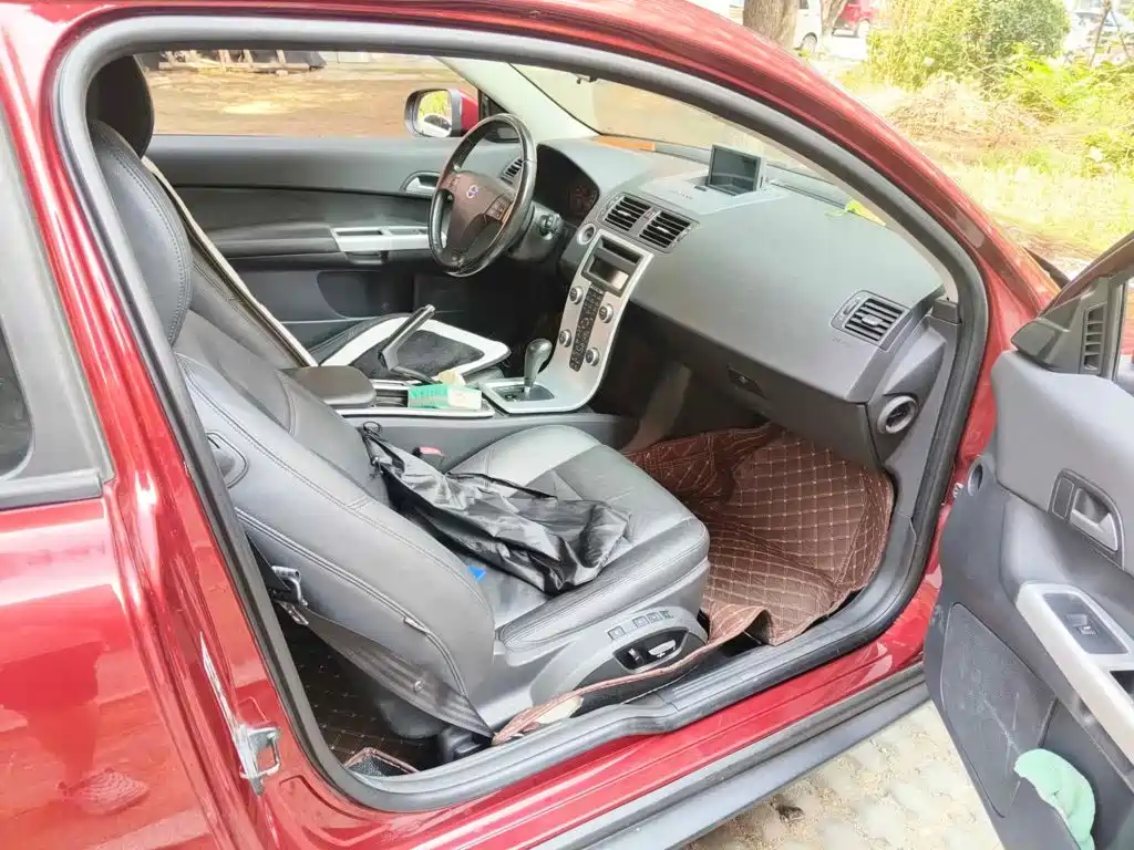 Volvo C30 2012 2013 2.0L Dynamic Edition