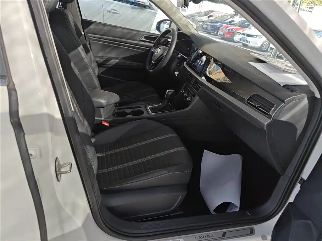 Volkswagen Lavida 2022 280TSI DSG Comfort Edition фото 25