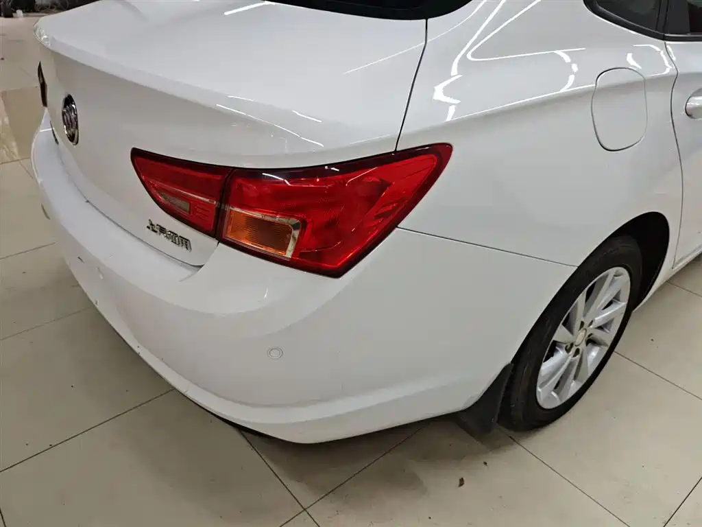 Buick Verano 2015 Sedan 15S Automatic Progressive фото 8