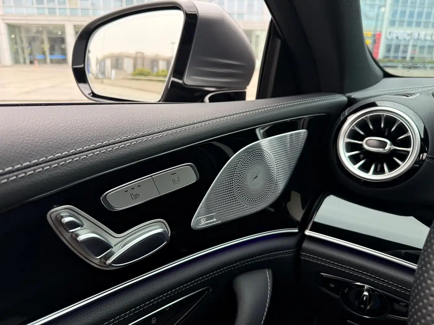 Mercedes-Benz AMG GT 2023 AMG GT 50 4-Door Coupe фото 12