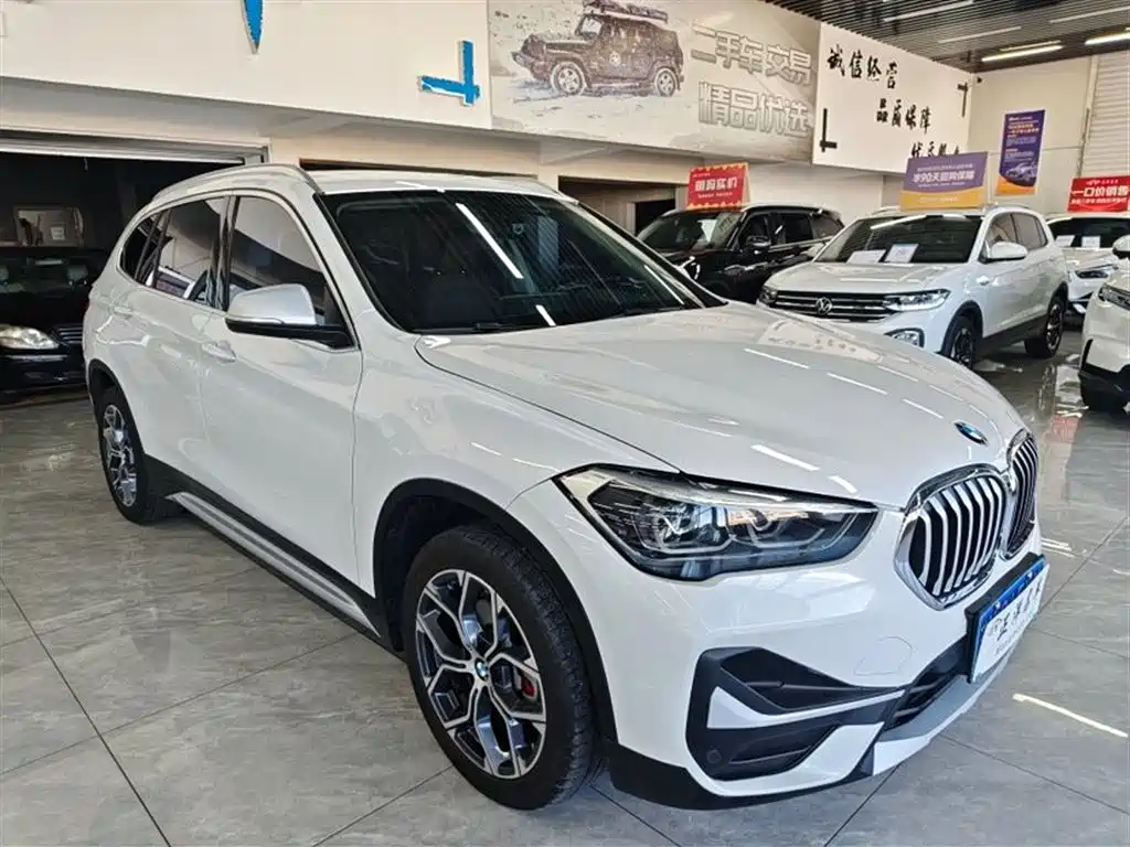 BMW X1 2022 sDrive20Li Fashion фото 6