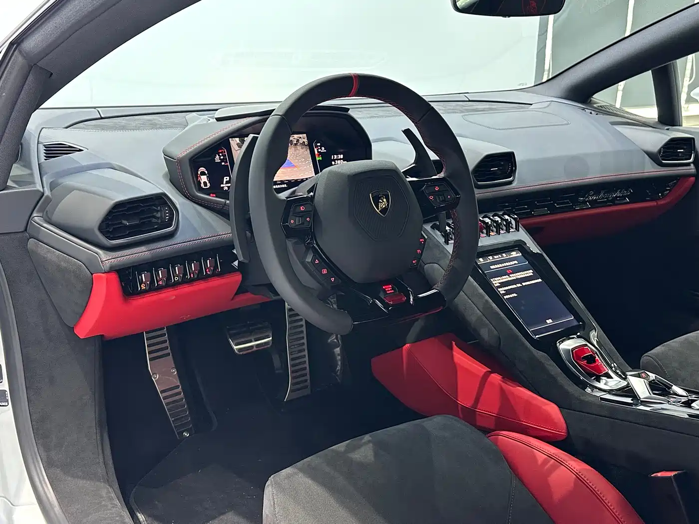 LAMBORGHINI HURACÁN