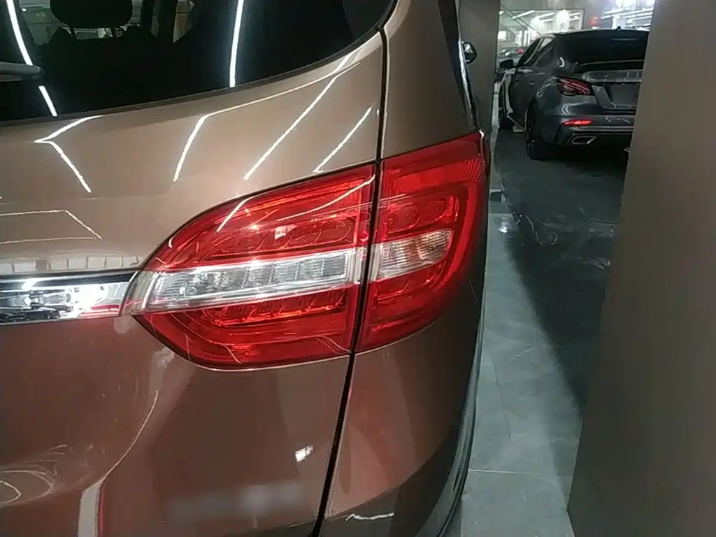 Buick GL8 2018 28T Luxury Model China VI фото 8