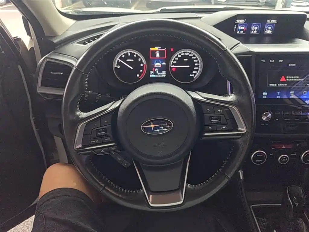 Subaru Forester 2020 2.0i Luxury Edition EyeSight фото 11