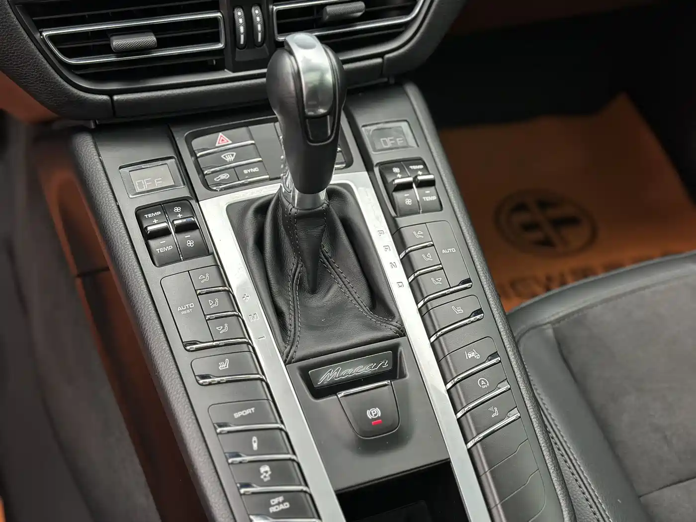 Porsche Macan 2020 Macan 2.0T фото 11