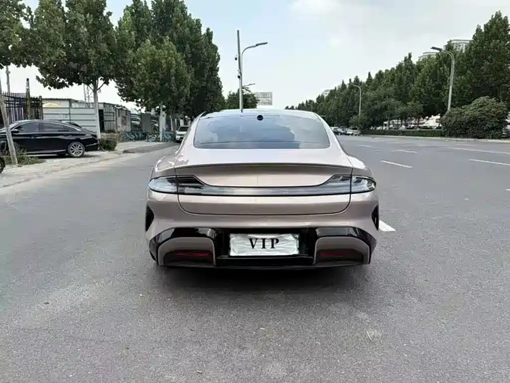 Фото 26 - Xiaomi SU7