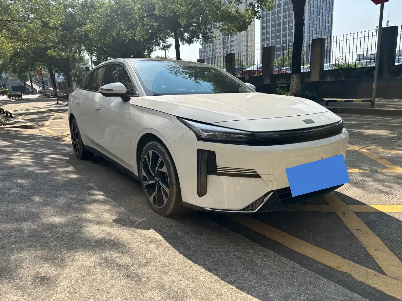 Geely Galaxy Galaxy L6 2024 2024 125km PLUS Soaring Dragon Edition
