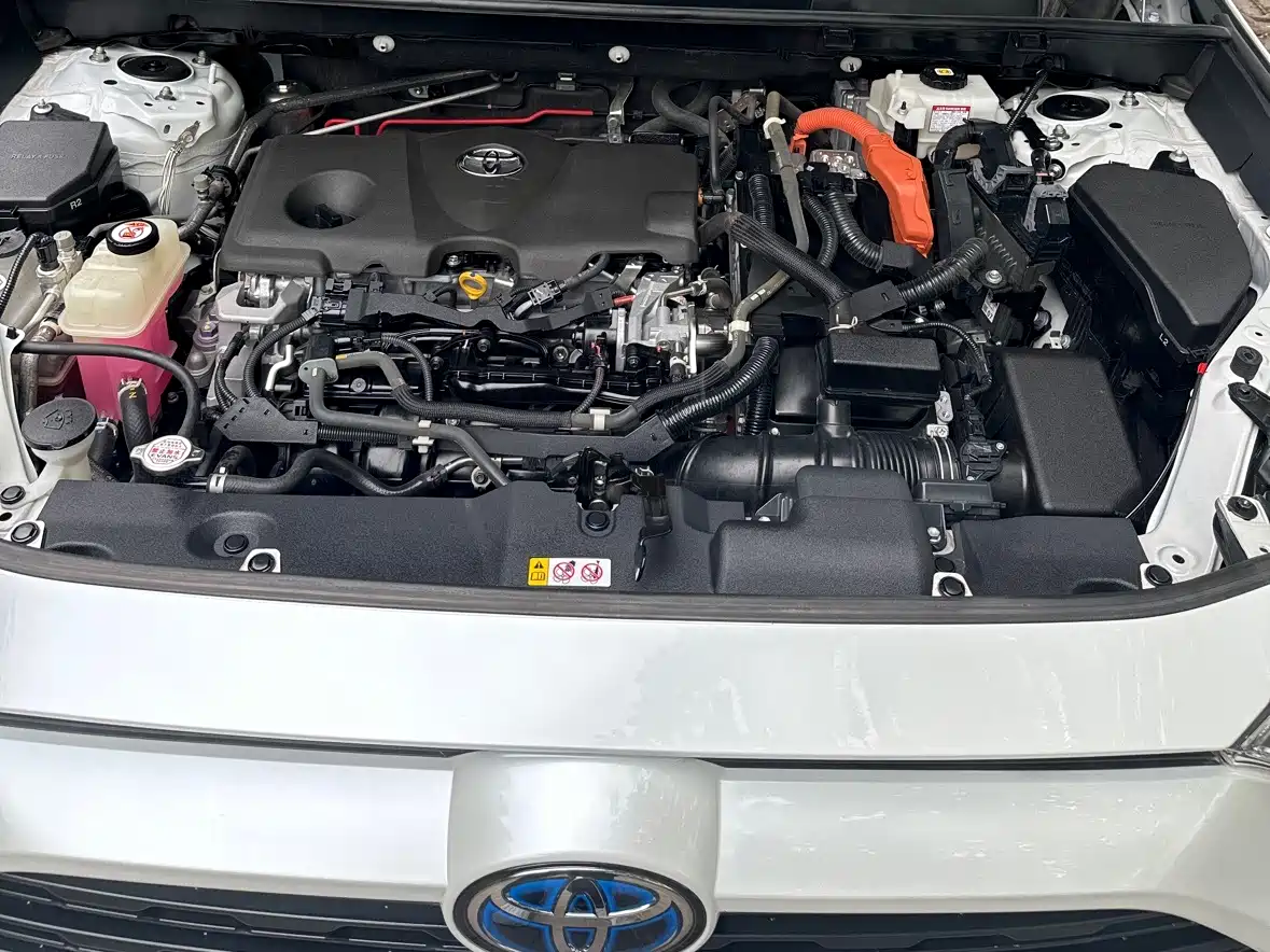Toyota RAV4 Rongfang 2021 Hybrid 2.5L E-CVT AWD Elite PLUS Edition фото 13