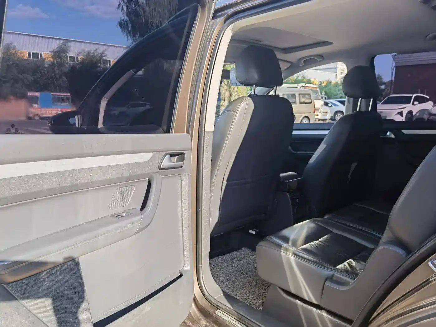 Volkswagen Touran 2014 2013 1.4T DSG Wisdom Edition 5-seater