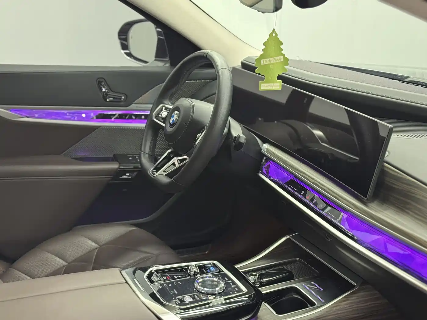 BMW i7 2023 eDrive50L Leading M Sport Package фото 20