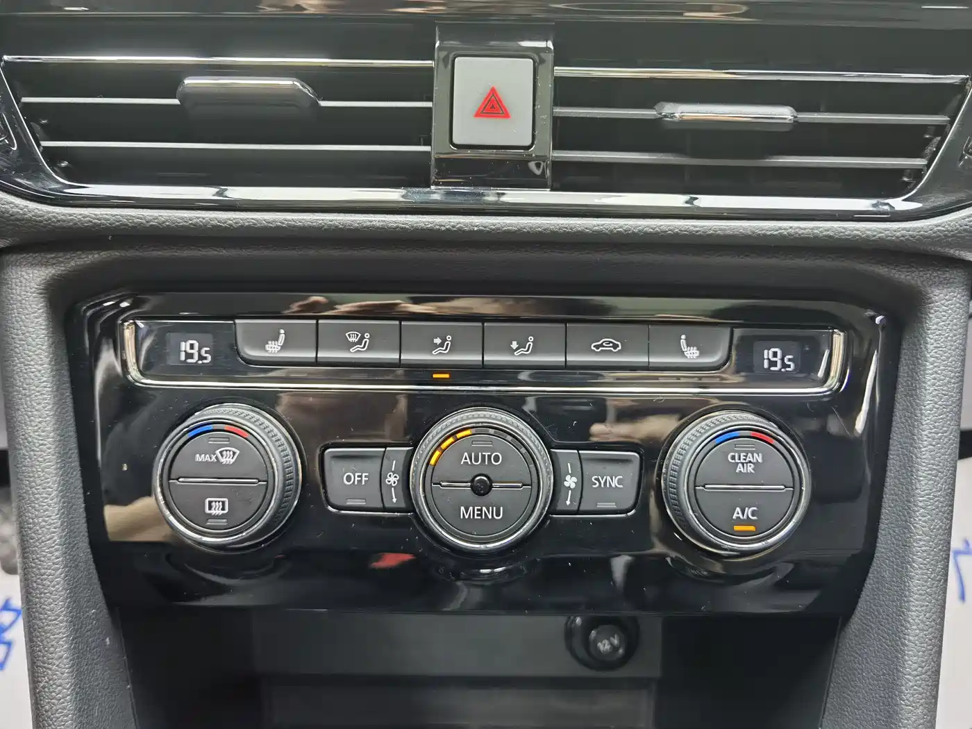 Volkswagen Tharu 2020 Model 280TSI 2WD Luxury Plus China VI фото 12