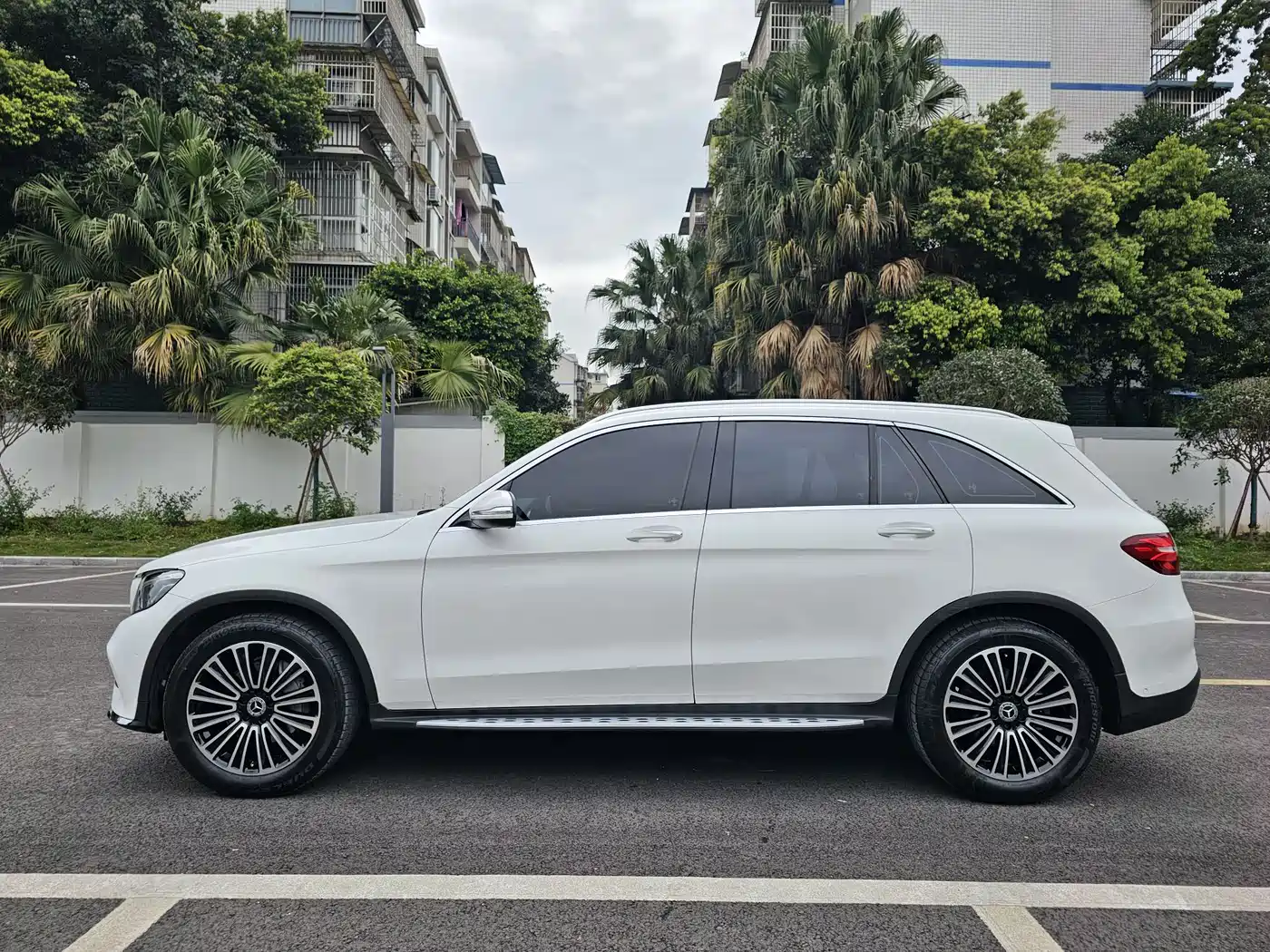 Mercedes-Benz GLC 2019 GLC 260 4MATIC Dynamic фото 3