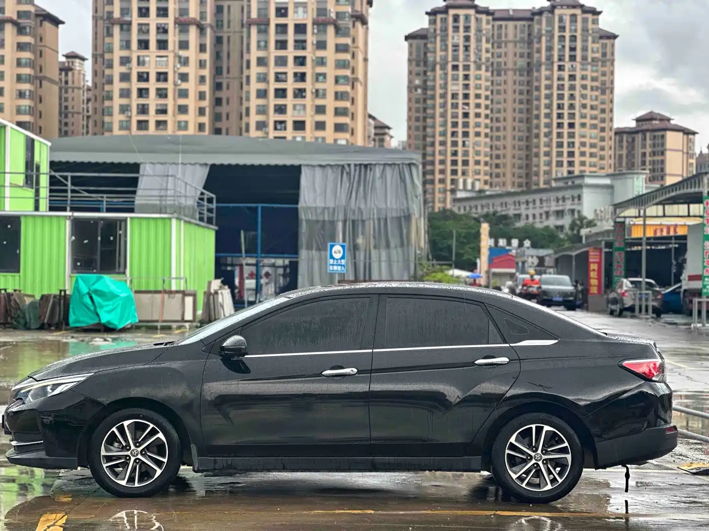Venucia D60 2019 2019 1.6L XL CVT Smart Connect Elite Edition (ISS)