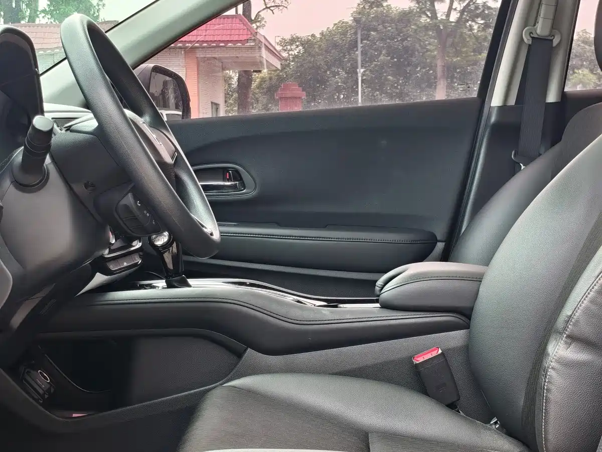 Photo 4 - Honda Vezel