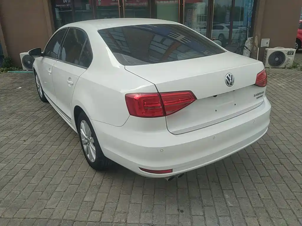 Фото 5 - Volkswagen Sagitar