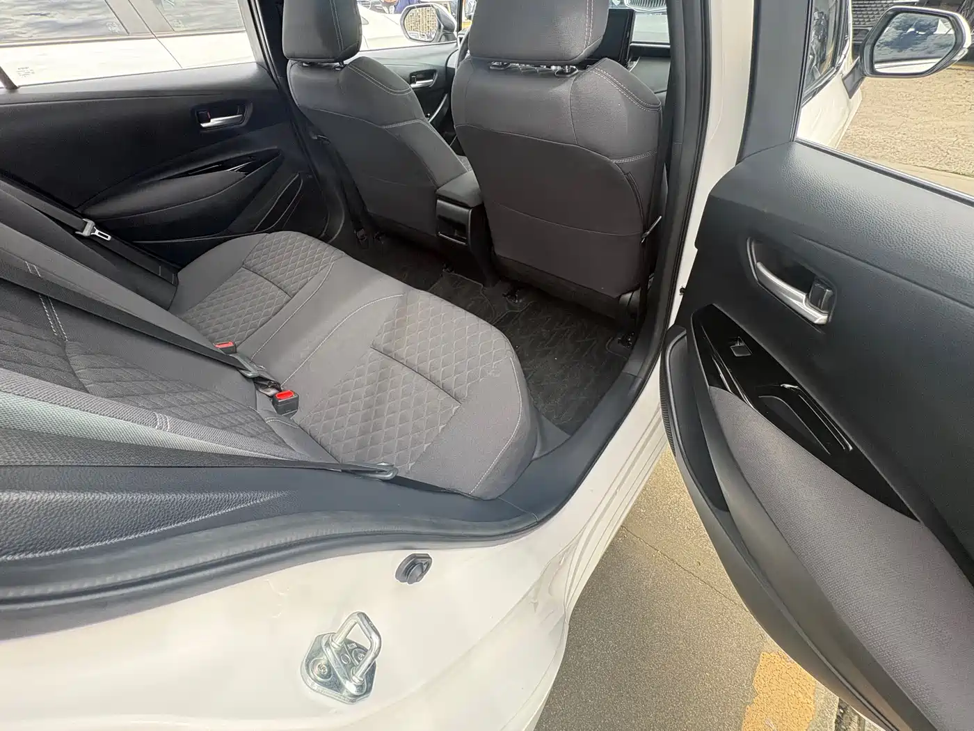 Toyota Allion 2023 2.0L Elite Edition фото 10