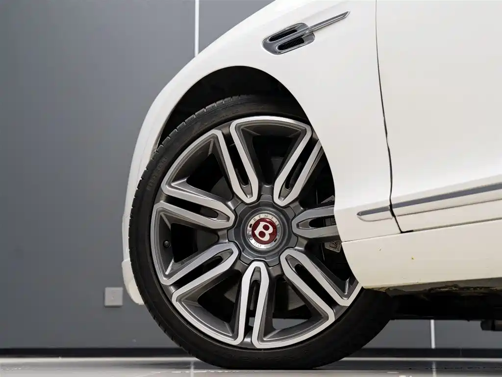 Bentley Continental 2017 4.0T GT V8 Convertible фото 4