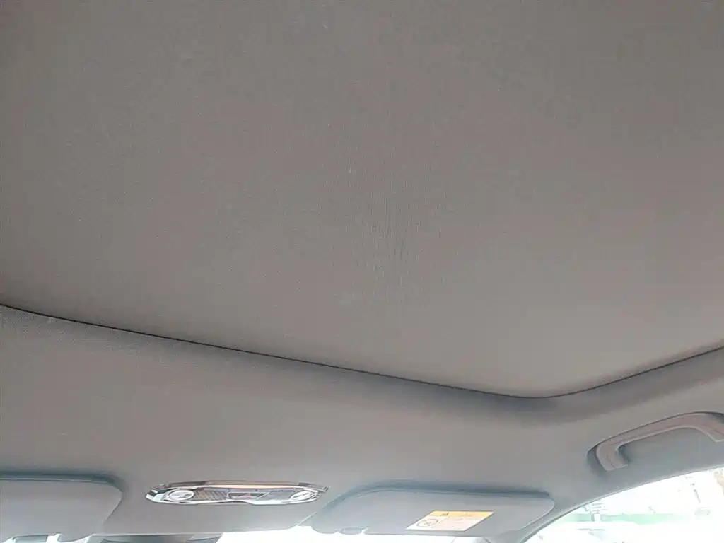Geely Galaxy Galaxy L7 2025 EM-i 115km Explorer+ Edition фото 18