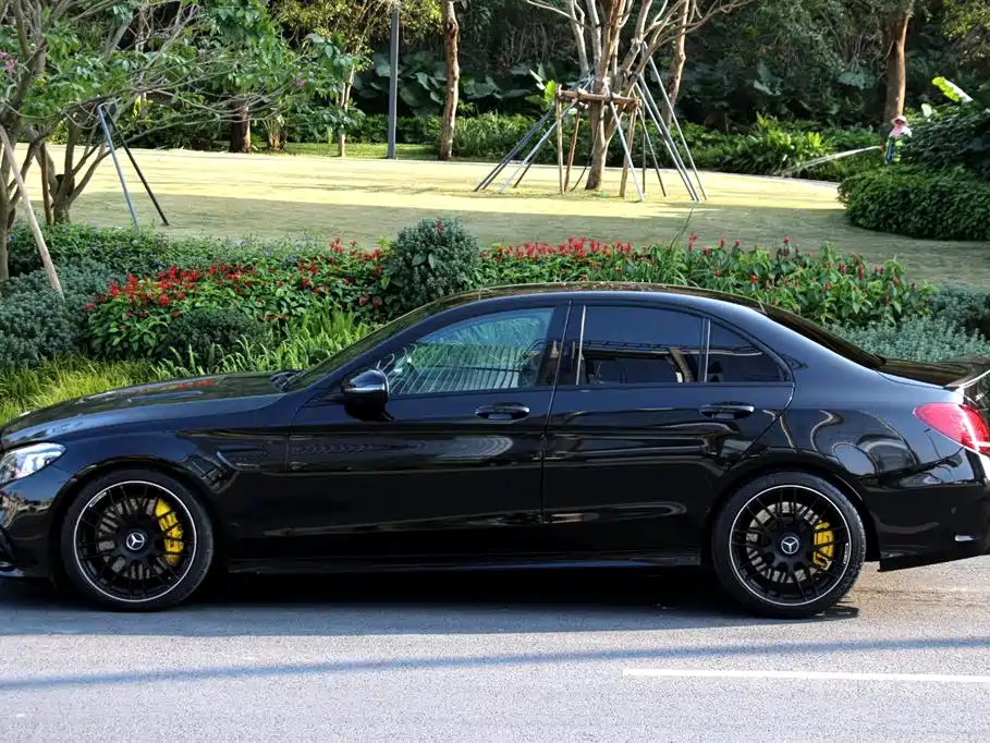 Mercedes-Benz C-Class AMG 2019 AMG C 63 фото 3
